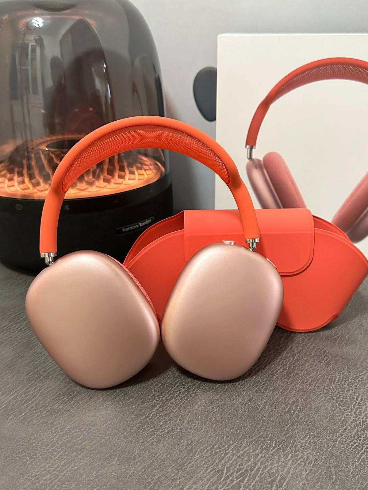Apple AirPods Max Orange