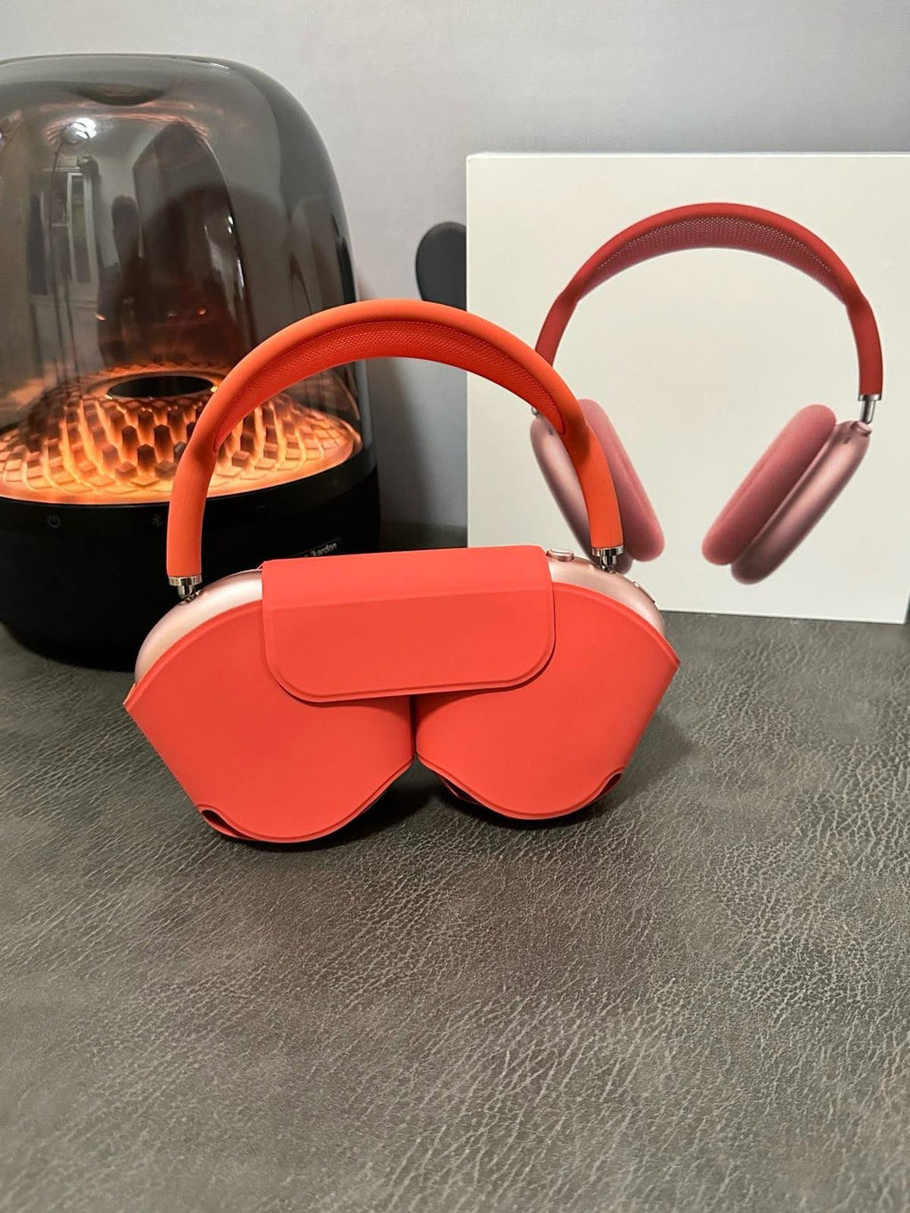 Apple AirPods Max Orange