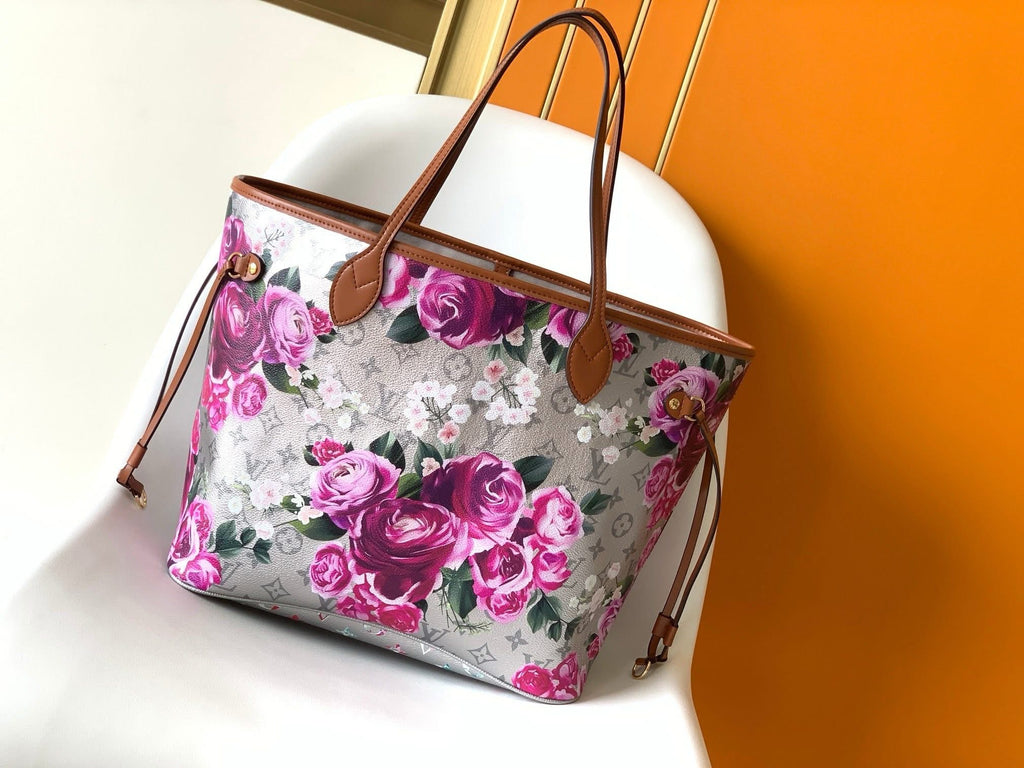 DESCRIPTION  Louis Vuitton Neverfull MM LV Garden Runway