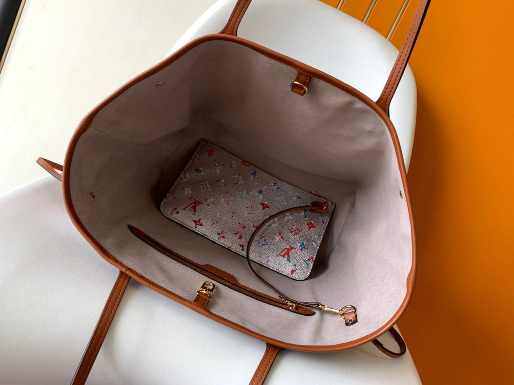 DESCRIPTION  Louis Vuitton Neverfull MM LV Garden Runway