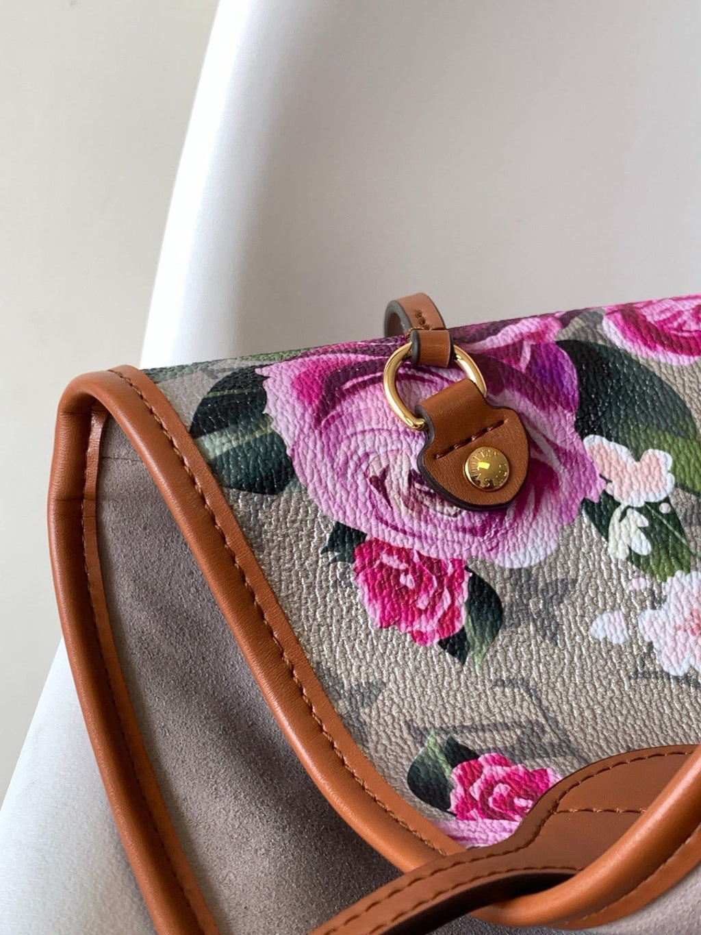 DESCRIPTION  Louis Vuitton Neverfull MM LV Garden Runway