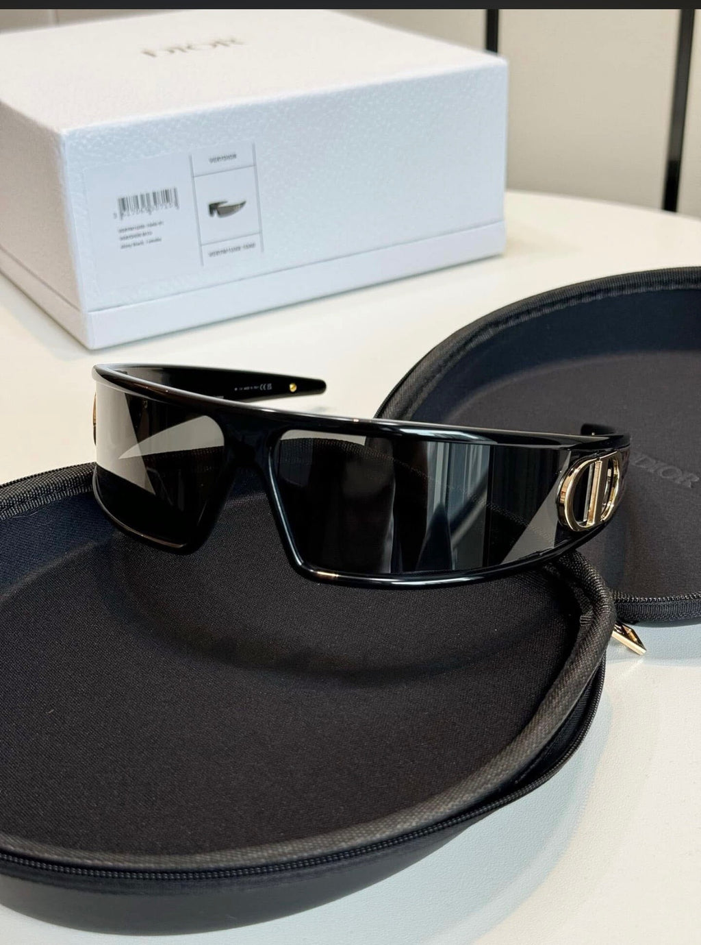 Dior VeryDior M1U mask sunglass