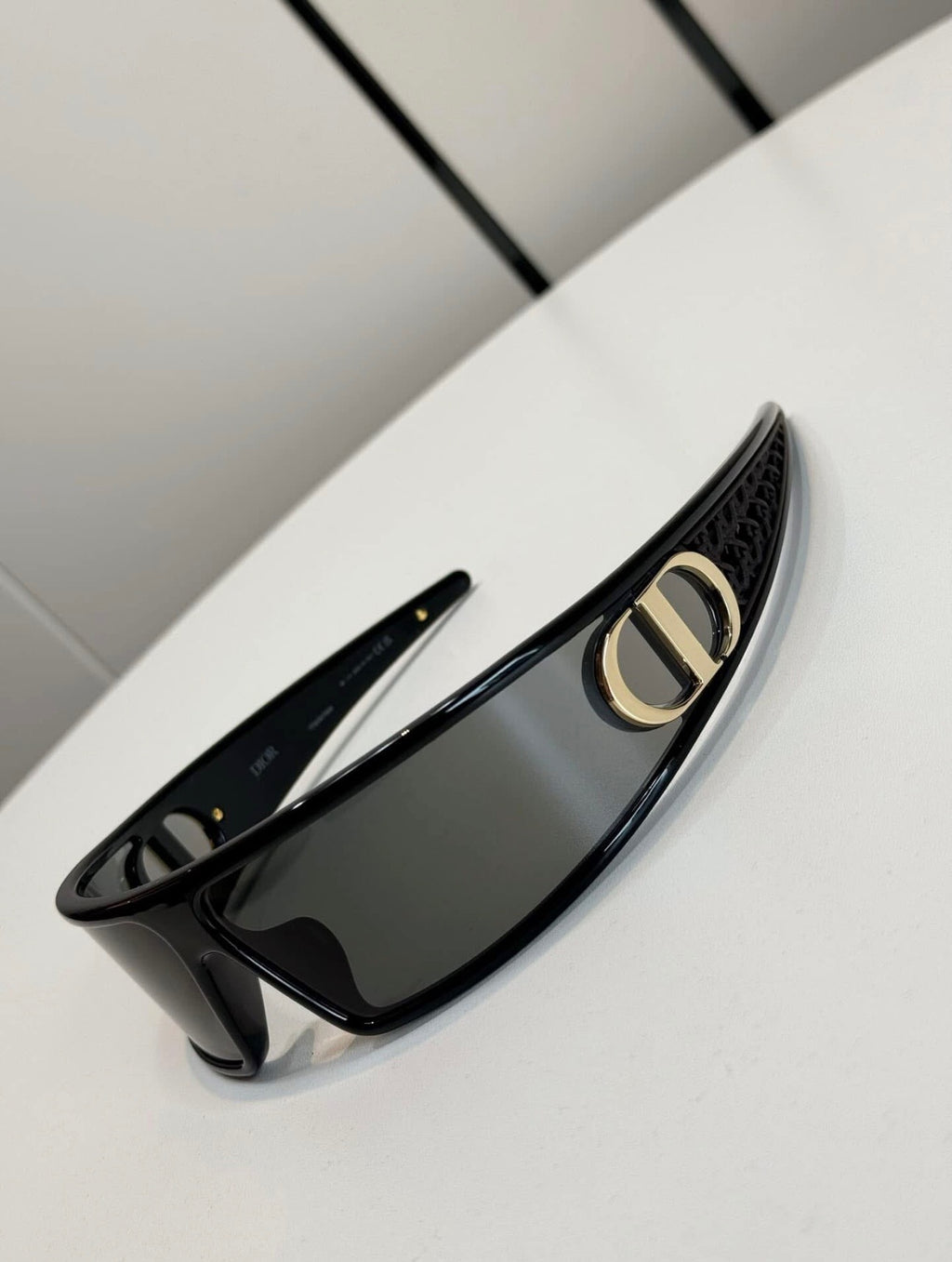 Dior VeryDior M1U mask sunglass