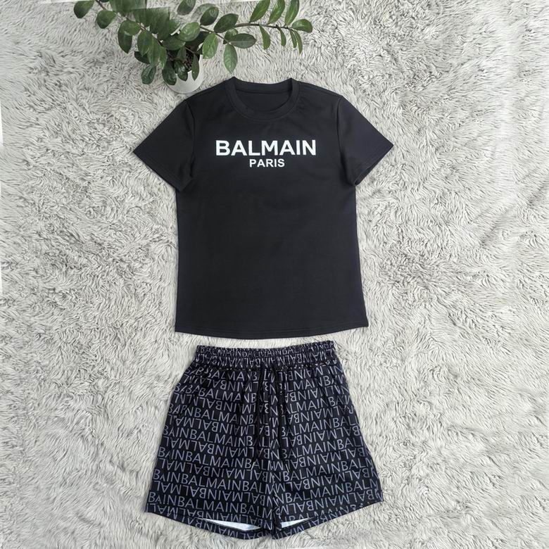 Balmain short set