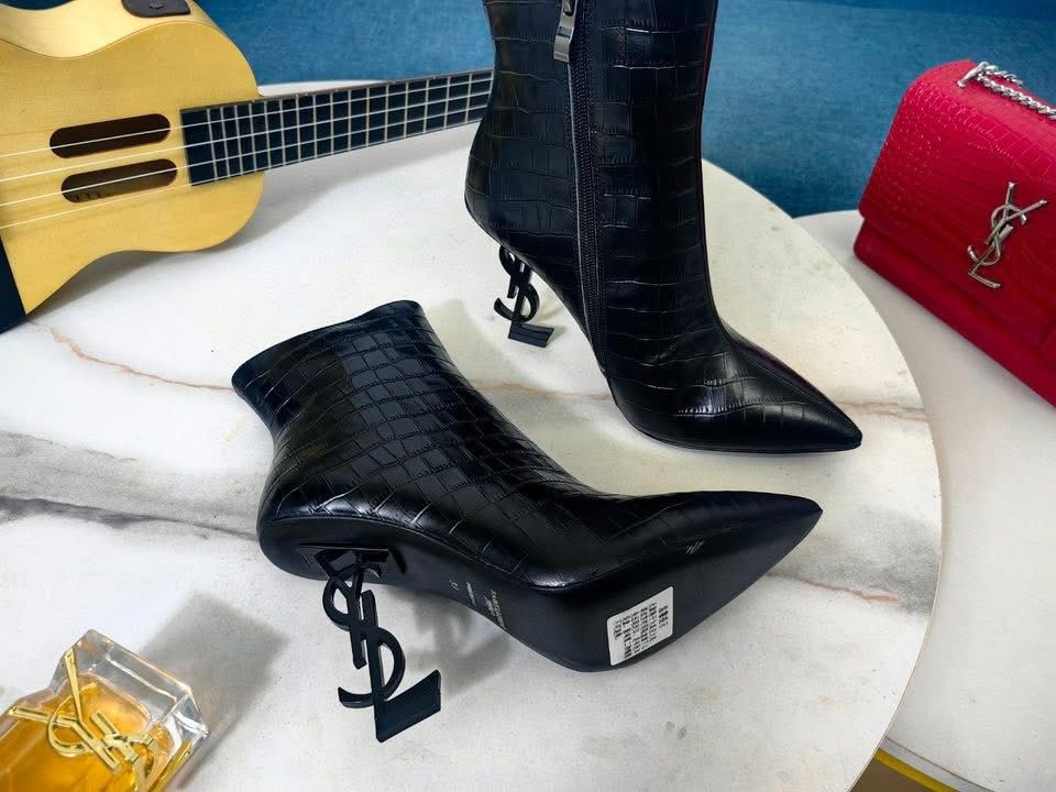 Saint Laurent Black Croc Opyum