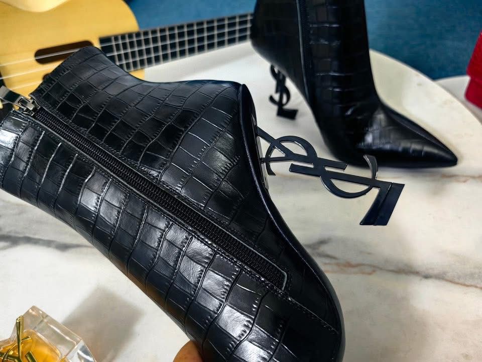 Saint Laurent Black Croc Opyum