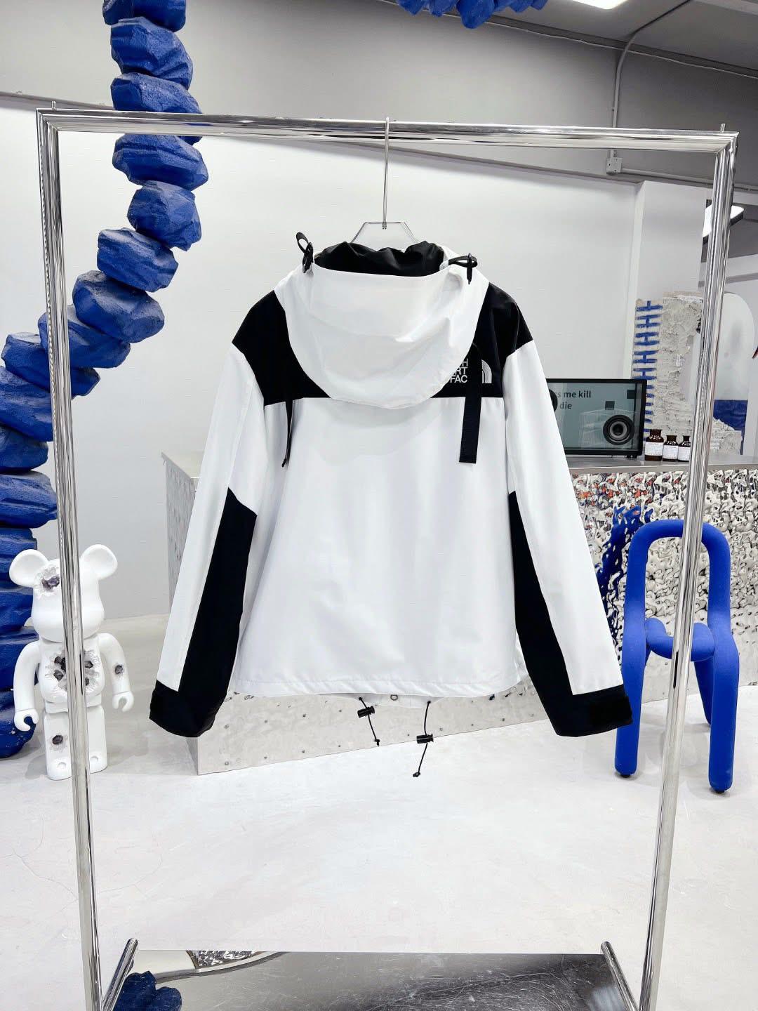 The North Face Mountain Jacket