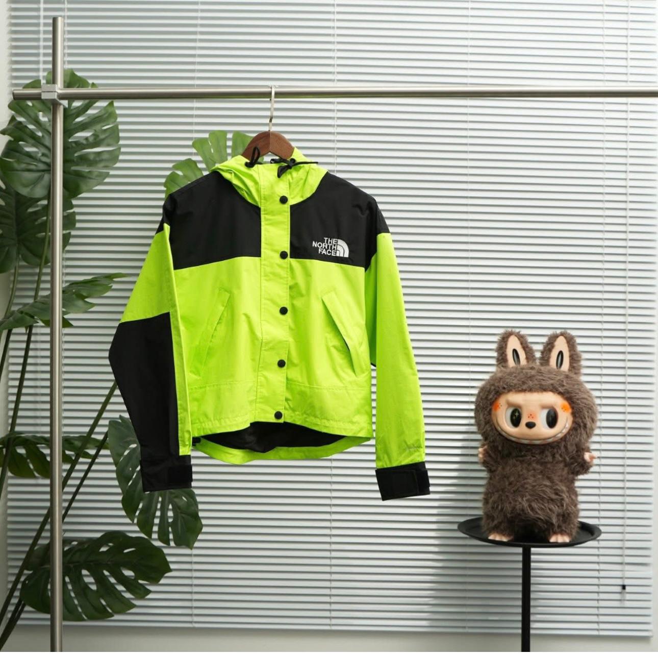 The North Face 1985 Seasonal Mountain Jacket in LED yellow/black