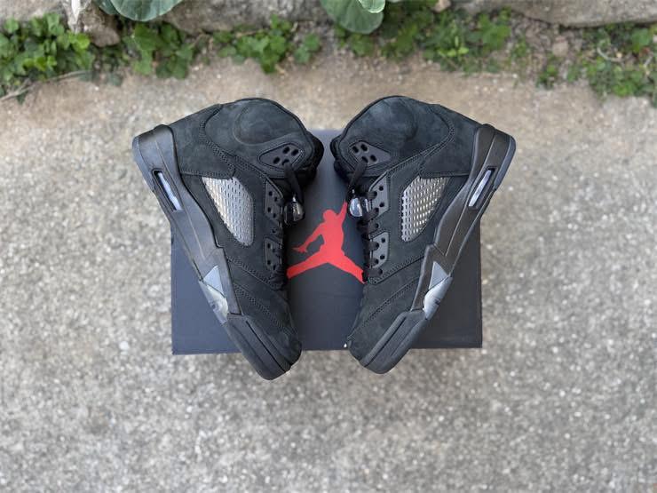 Jordan 5 Black cat