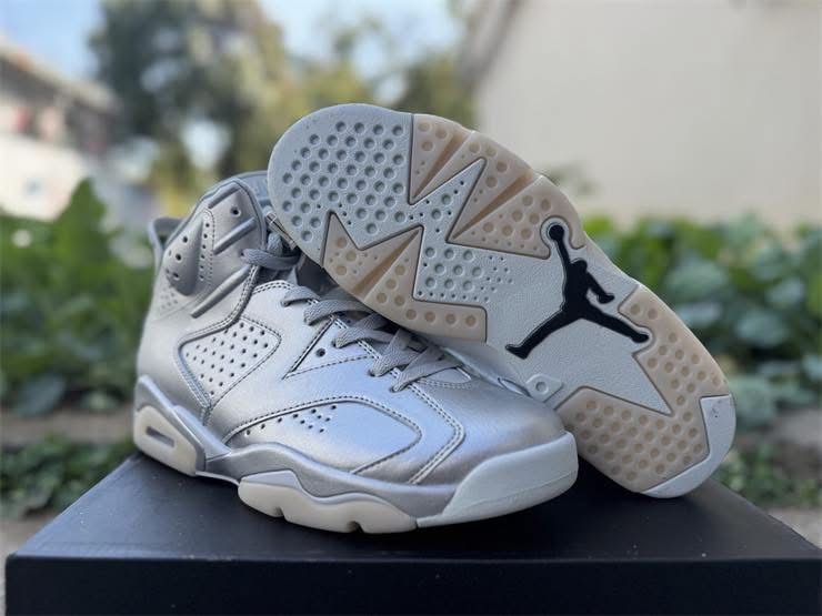 Jordan 6 PSG Paris saint germain silver