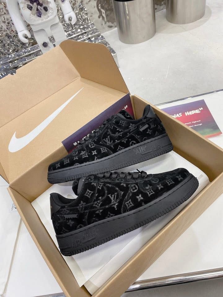 Louis Vuitton x Nike Air Force 1 Low 'Triple Black'