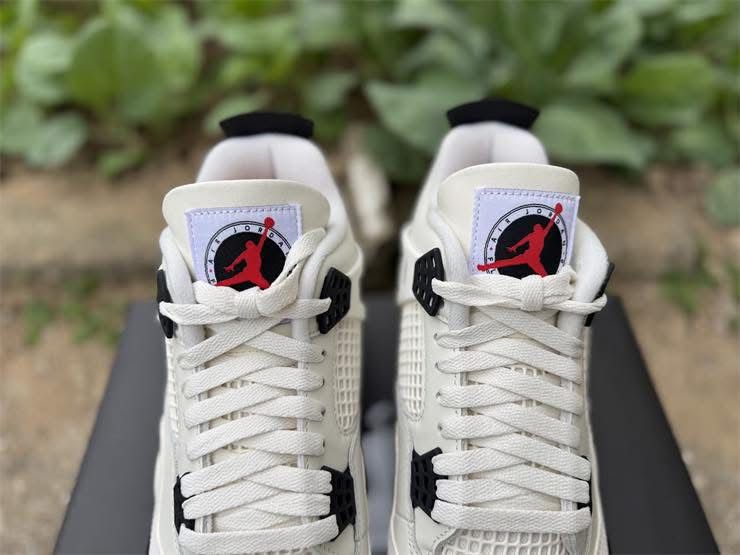 Air Jordan 4 retro "military black”