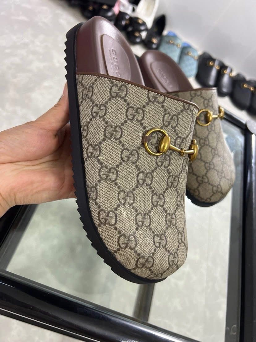 Gucci Mule