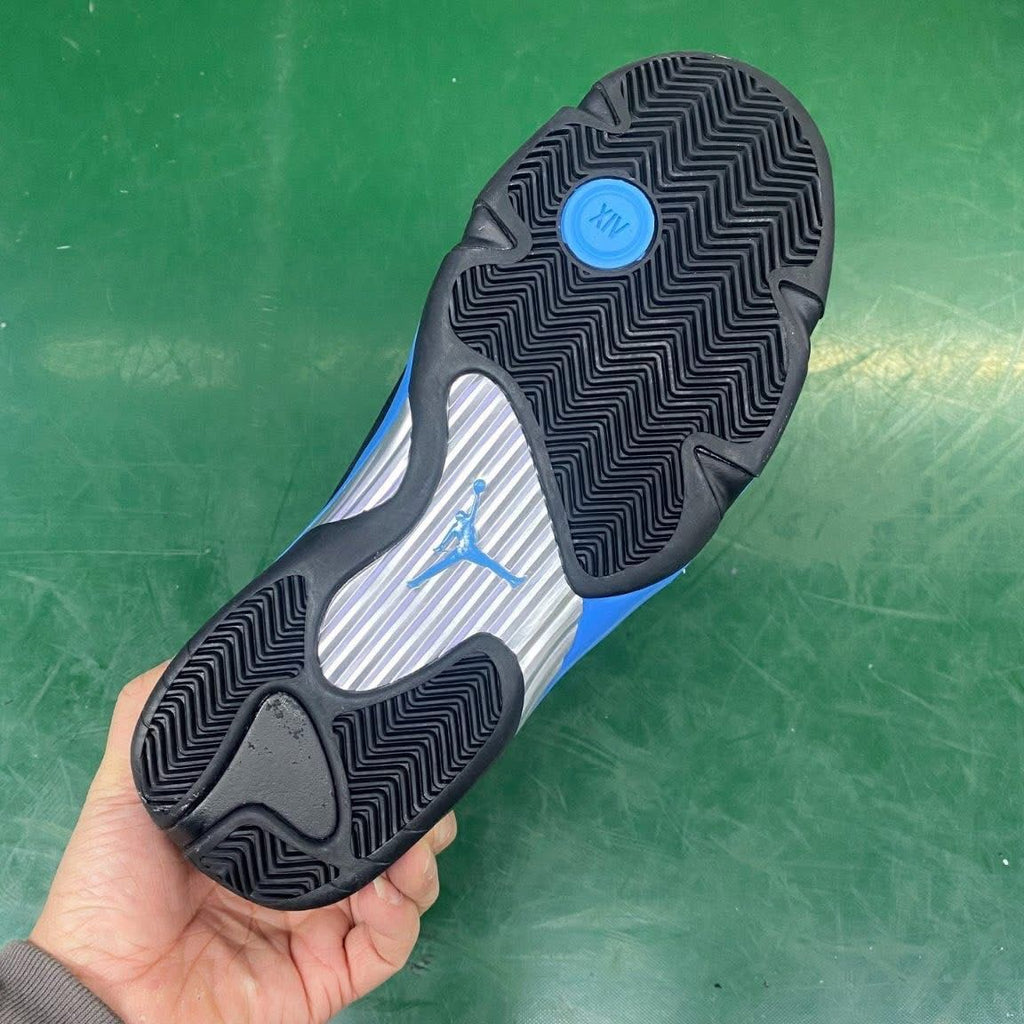 JORDAN 14 BLACK UNIVERSITY BLUE